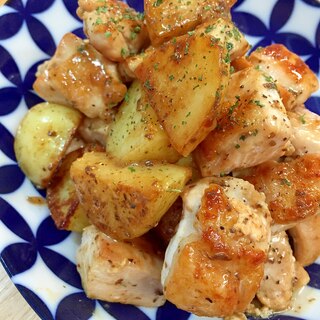 簡単‼︎チキンとポテトのクリームソース焼き♪